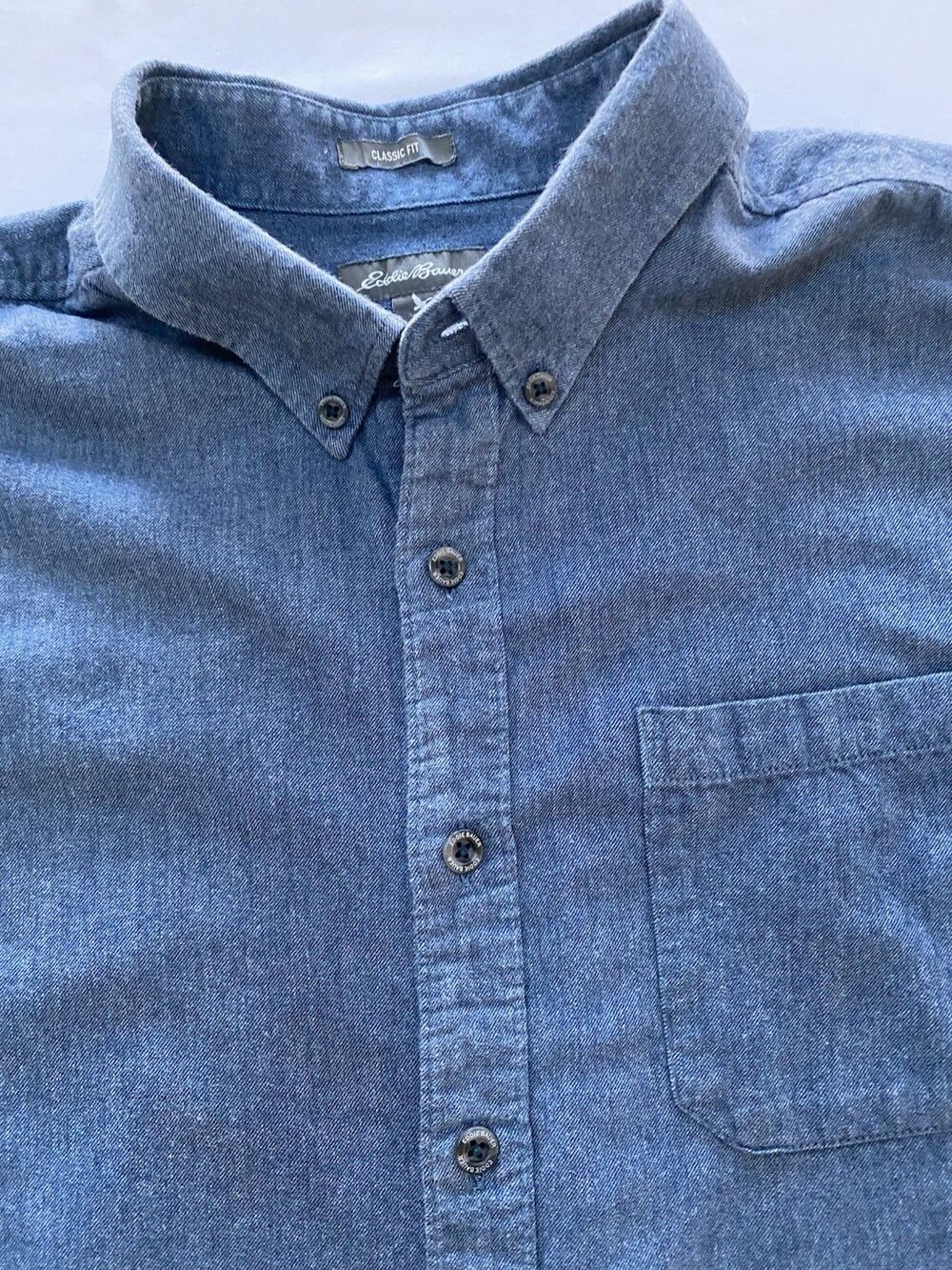 Eddie Bauer Men's TXL Classic Fit Blue Denim Long Sleeve Button Down Shirt - Picture 2 of 8